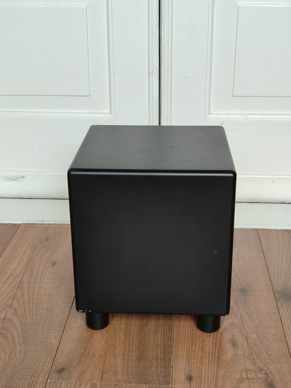 Krachtige en compacte Rel subwoofer, Overige merken, Gebruikt, Subwoofer, Ophalen of Verzenden