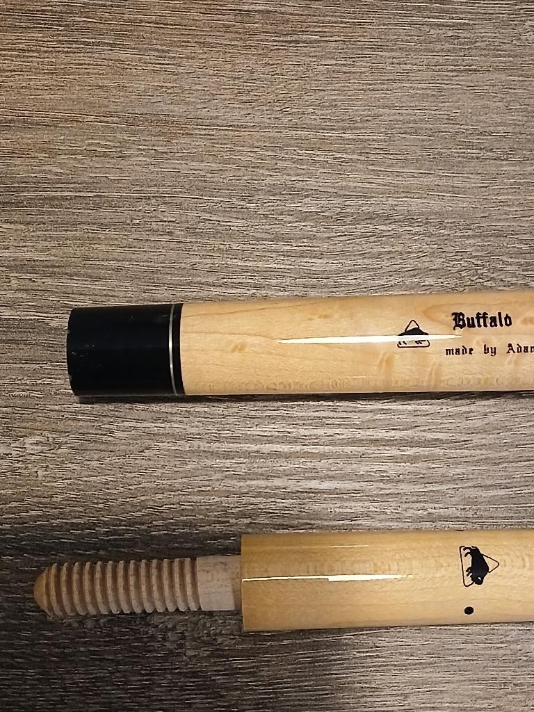 BILJARTKEU VAN BUFFALO MADE BY ADAM IN NIEUWSTAAT, Sport en Fitness, Biljarten en Poolen, Ophalen of Verzenden, Zo goed als nieuw