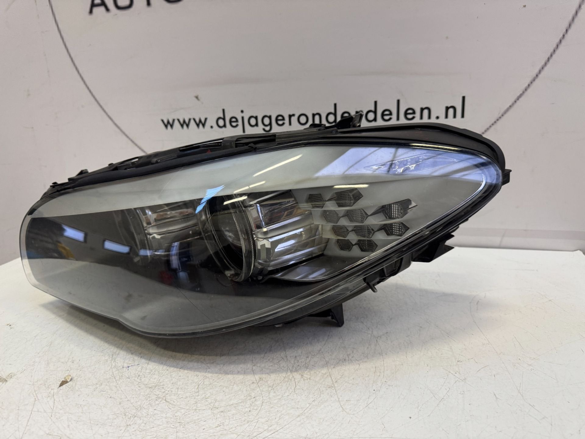 BMW F10 F11 5 SERIE XENON KOPLAMP LINKS 1EL010131 7203245, Petuelring 130
80788  Munich, DE, Gebruikt, Info@bmw.de, Ophalen of Verzenden