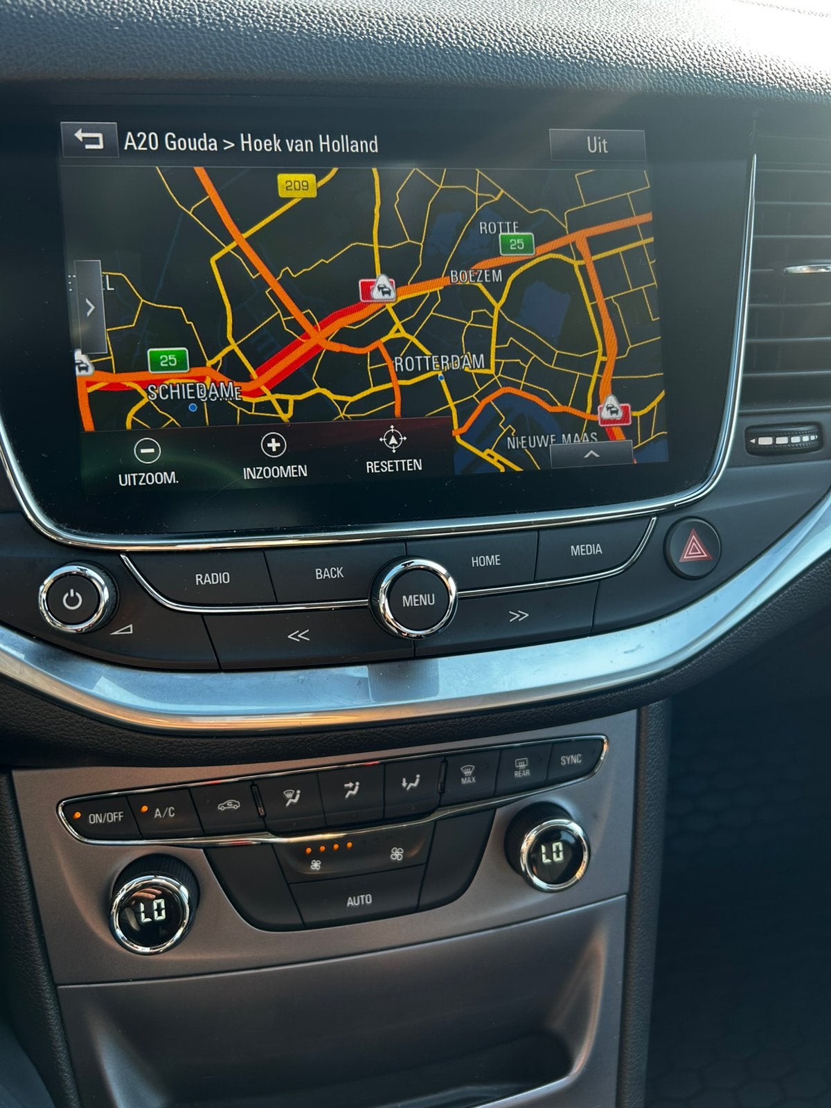 Foto 21 van Opel Astra 1.4 Turbo 5D 2016 Grijs| Carplay|