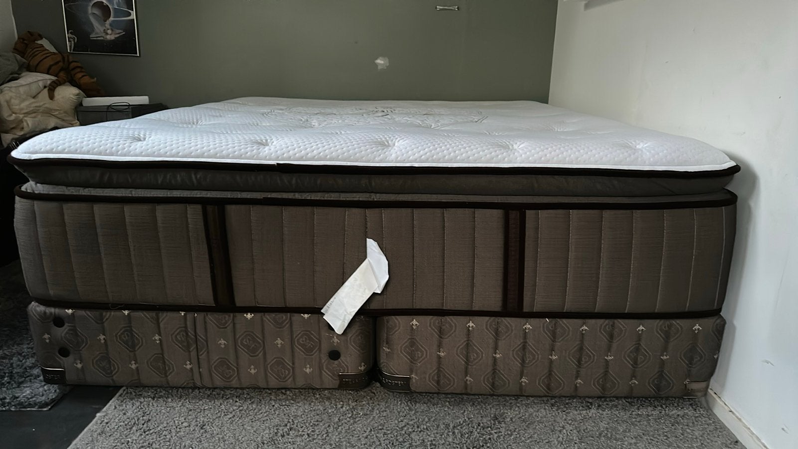 Stearns & Foster Boxspring Bed 180x200 - Luxe Comfort, Ophalen, Gebruikt, Bruin, Tweepersoons