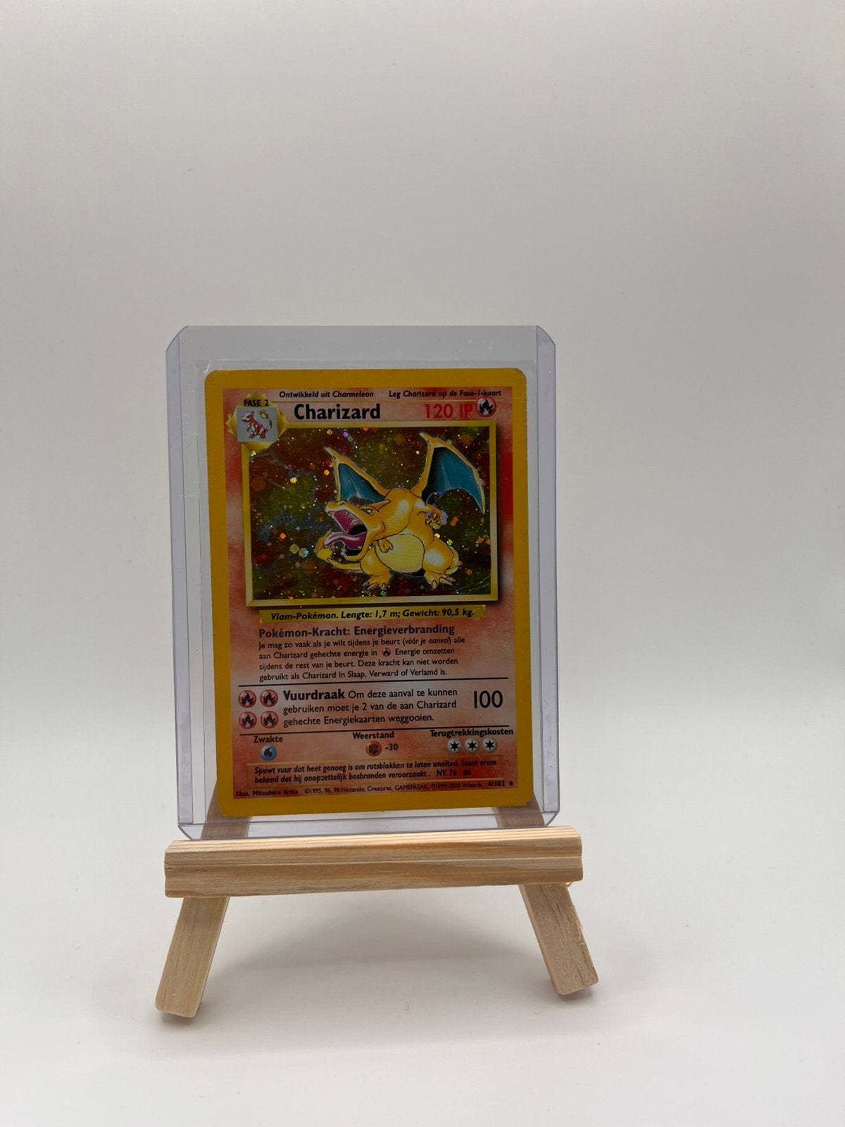 Charizard 4/102 Pokemon Nederlands Holo, Verzenden, Gebruikt, Losse kaart, Foil