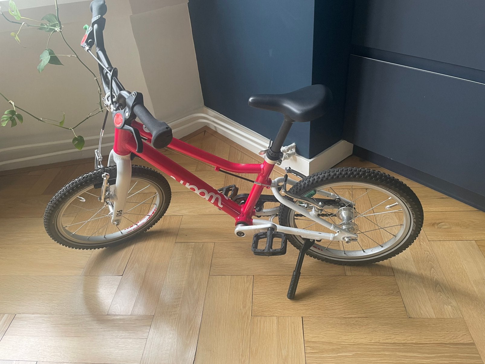 Woom GO 3, hot pink color, with leggie, Fietsen en Brommers, Ophalen, Zo goed als nieuw, Minder dan 16 inch