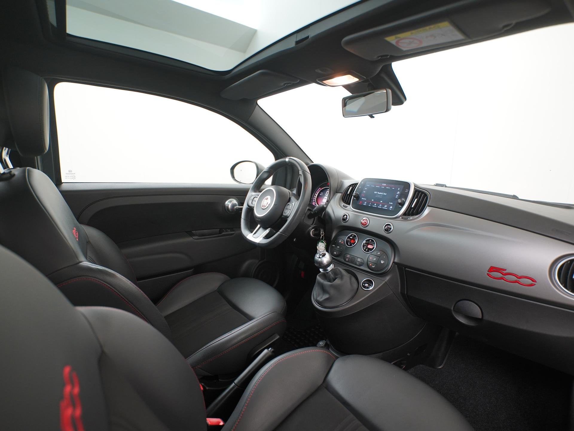 Fiat 500 1.0 Hybrid Sport | Panoramadak | Carplay | Navigati, Voorwielaandrijving, Stof, Euro 6, 4 stoelen