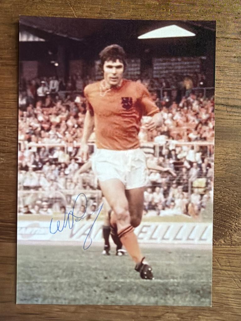Gesigneerde foto van Willem van Hanegem, Verzamelen, Ophalen of Verzenden, Gebruikt, Overige binnenlandse clubs, Poster, Plaatje of Sticker