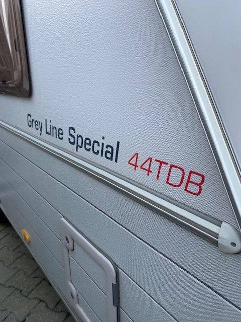 Kip 44 TDB greyline caravan, mover,  tent, bwj 2004, Standaardzit, Vast bed, Kip, 4 tot 5 meter