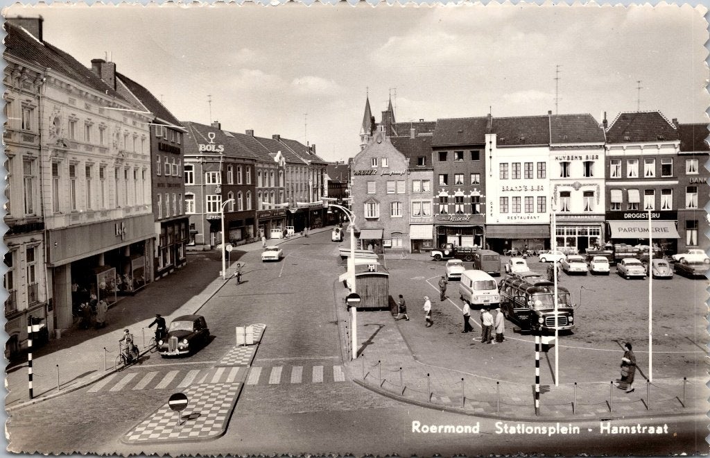 Roermond - 12 oude ansichtkaarten I, Verzamelen, Ansichtkaarten | Nederland, Verzenden, 1960 tot 1980, Gelopen, Limburg