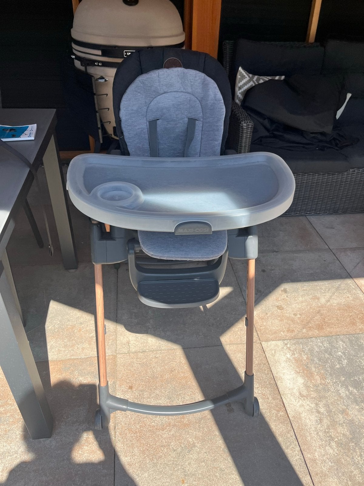 Maxi Cosi Minla meegroeistoel, Kinderen en Baby's, Kinderstoelen, Ophalen, Zo goed als nieuw, Meegroeistoel, Afneembaar eetblad