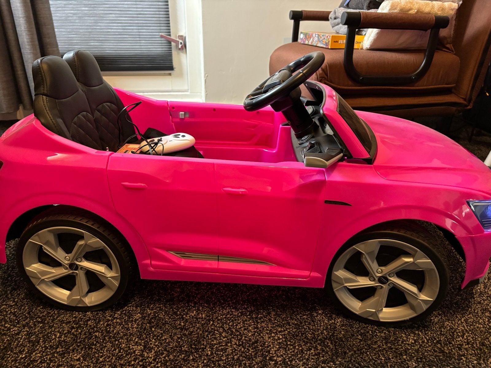 Roze Audi elektrische kinderauto met afstandsbediening, Nieuw