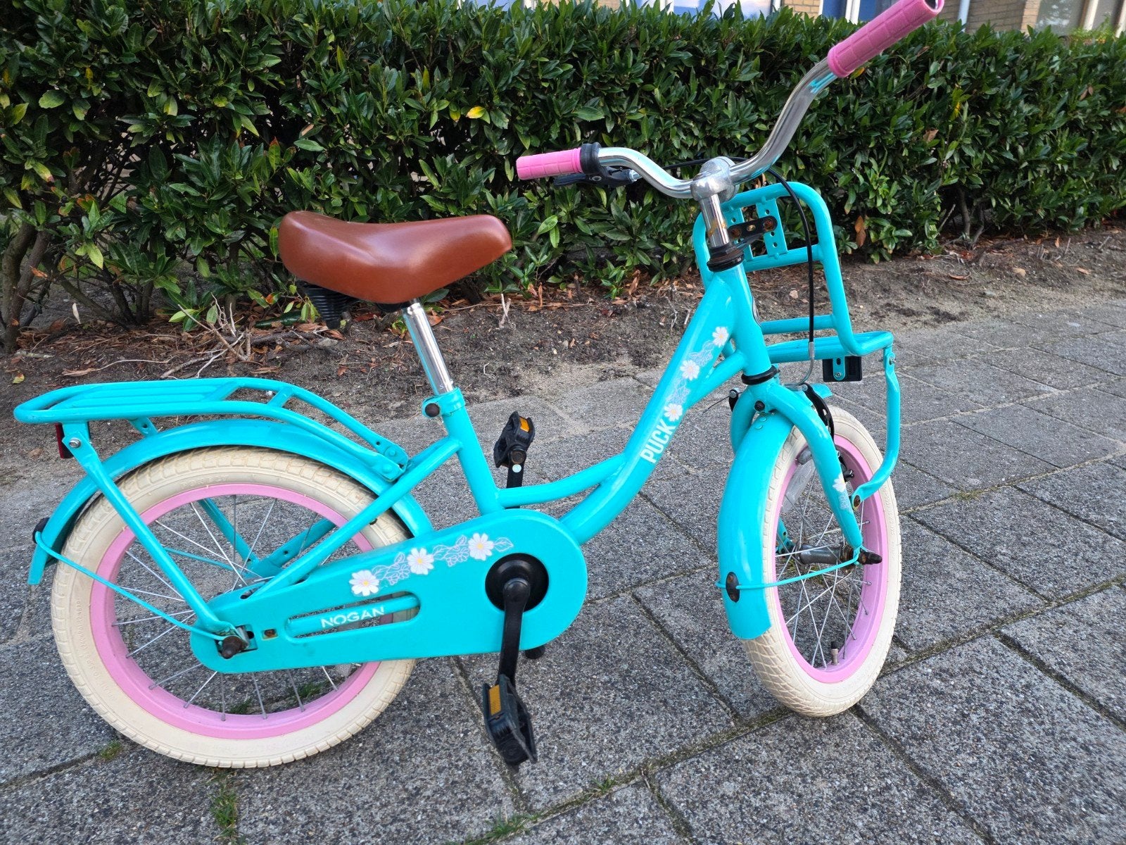 Puck kinderfiets 16 inch - Zo goed als nieuw, Fietsen en Brommers, Ophalen of Verzenden, Zo goed als nieuw, 16 tot 20 inch