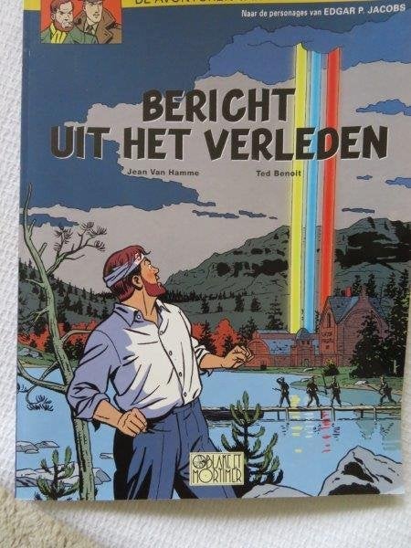 Blake en Mortimer stripboek + de "U"straal E.P.Jacobs 1974, Boeken, Meerdere stripboeken, Verzenden, Zo goed als nieuw