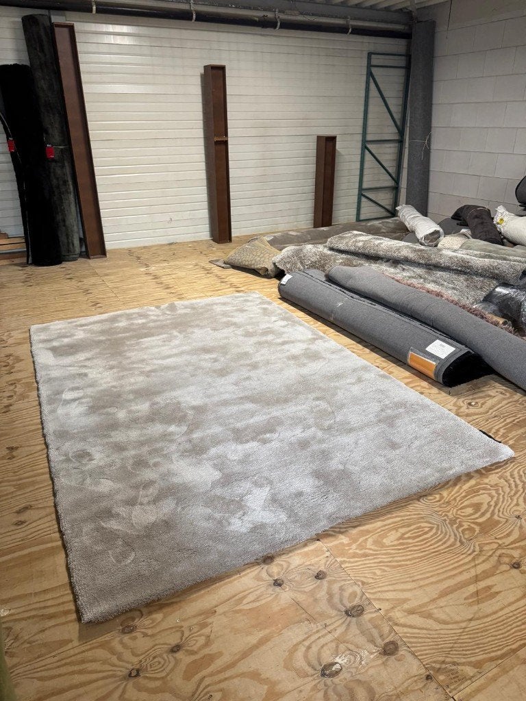 Vloerkleed Velvet Touchl Whoon |Meubilex lvan €619 voor €299, Ophalen, Gebruikt, Grijs, 200 cm of meer