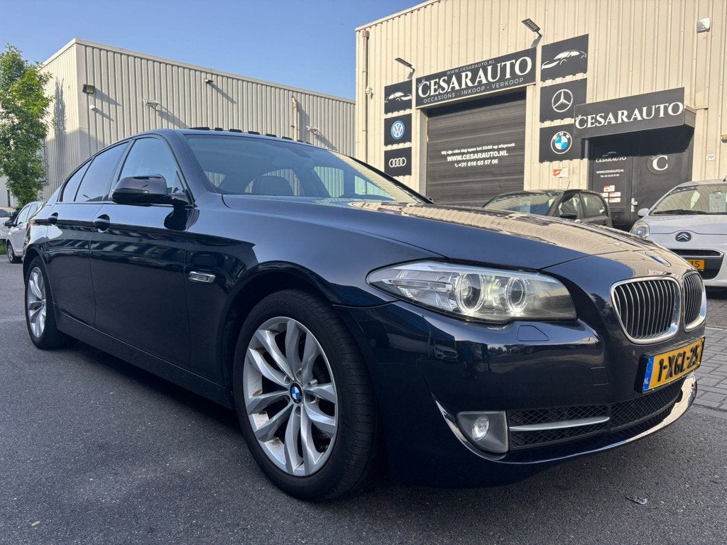 BMW 5 Serie 520i Last Minute Edition (bj 2014, automaat), Auto's, BMW, Automaat, Achterwielaandrijving, Gebruikt, Euro 6