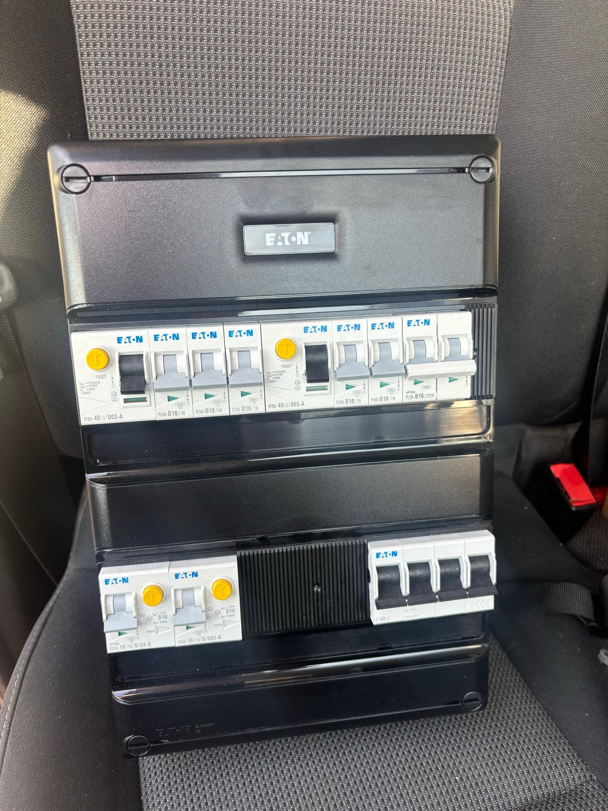 Eaton Groepenkast met Aardlekschakelaars en Installatieautom, Doe-het-zelf en Verbouw, Elektra en Kabels, Zo goed als nieuw, Groepenkast