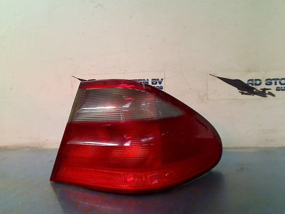 Achterlicht Rechts Mercedes-Benz CLK (C208) 1999 2088200264, Gebruikt, Mercedes-Benz AG, Mercedes-Benz, Mercedesstraße 120, Stuttgart 70372, , Duitsland