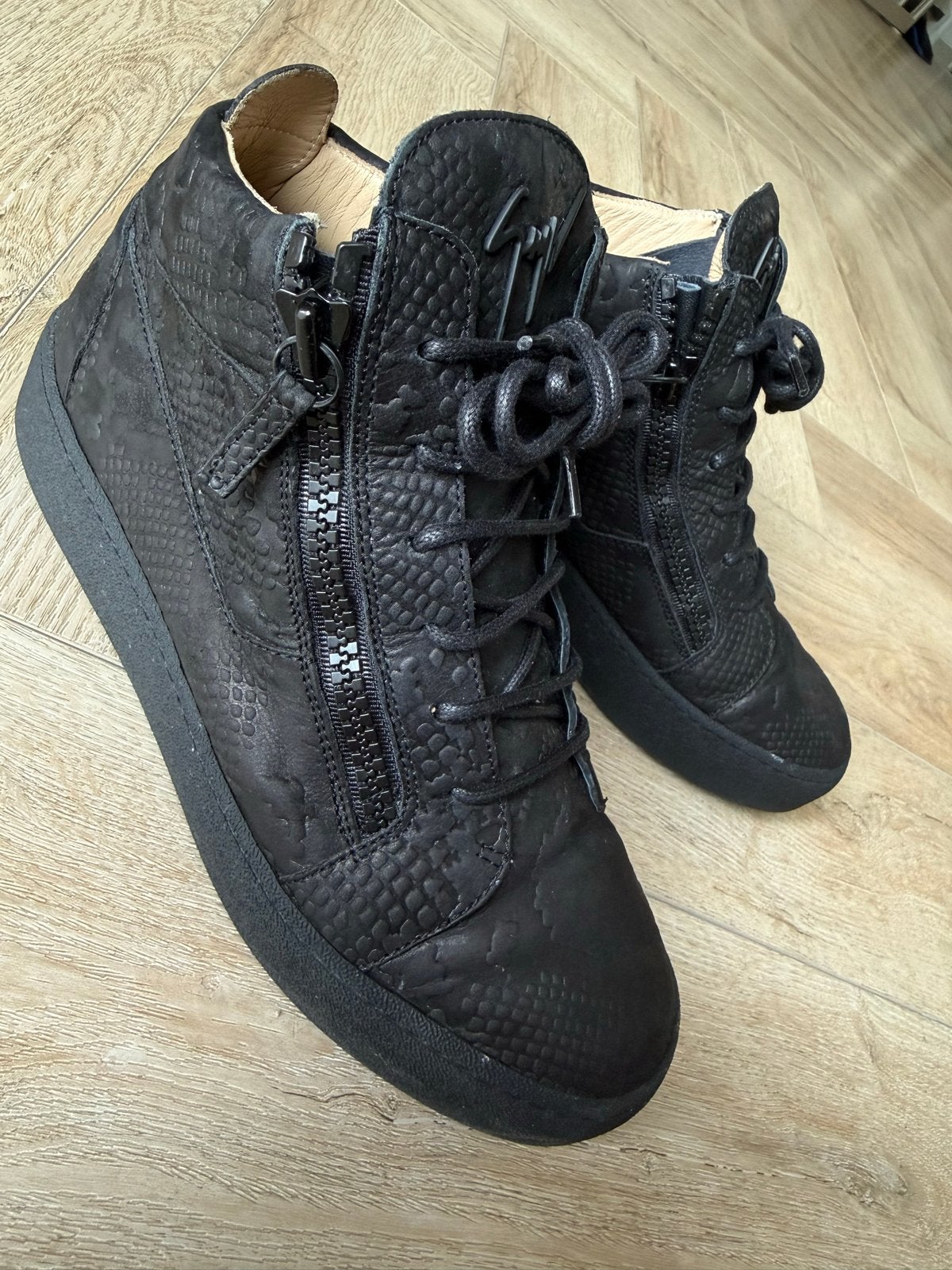 Giuseppe Zanotti Kriss sneakers met slangenleer-effect, Zwart, Ophalen of Verzenden, Sneakers of Gympen, Gedragen