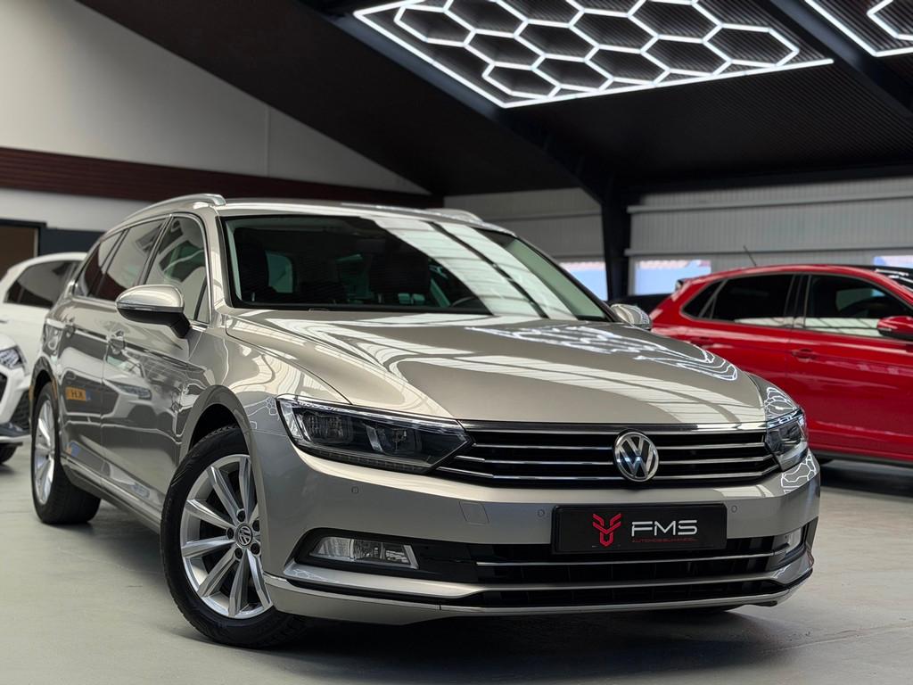 Volkswagen Passat Variant 2.0 TDI Highline CarPlay Trekhaak, Auto's, Volkswagen, Bedrijf, Te koop, Passat, ABS, Adaptive Cruise Control