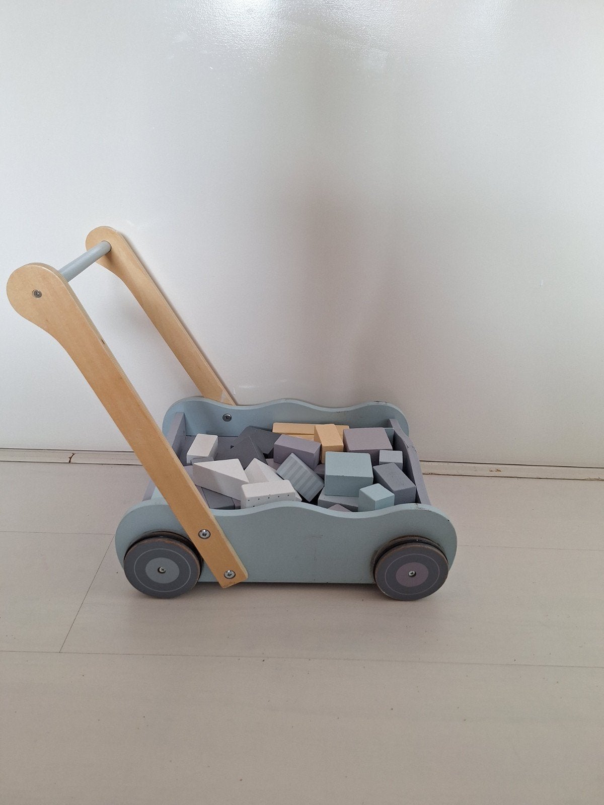 Jipy Houten Loopwagen met Blokken - Pastelkleuren, Kinderen en Baby's, Speelgoed | Houten speelgoed, Ophalen