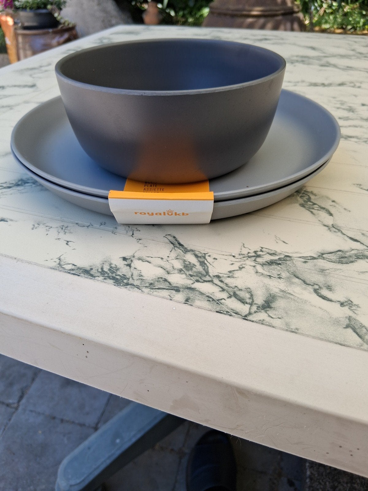 RoyalVKB Borden en Kom - Nieuw Servies Set, Huis en Inrichting, Keuken | Servies, Ophalen