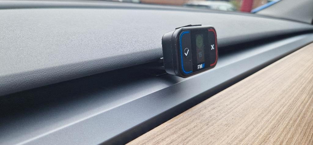 Foto 3 van Flitsmeister 2 houder voor tesla model 3/Y oude model