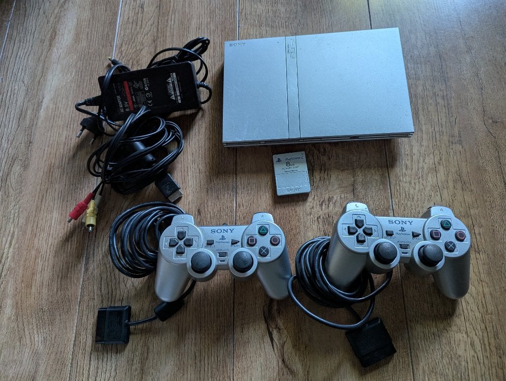 Complete Set Playstation 2 | PS2 Slim Satin Silver, Met 2 controllers, Ophalen of Verzenden, Zo goed als nieuw, Zilver