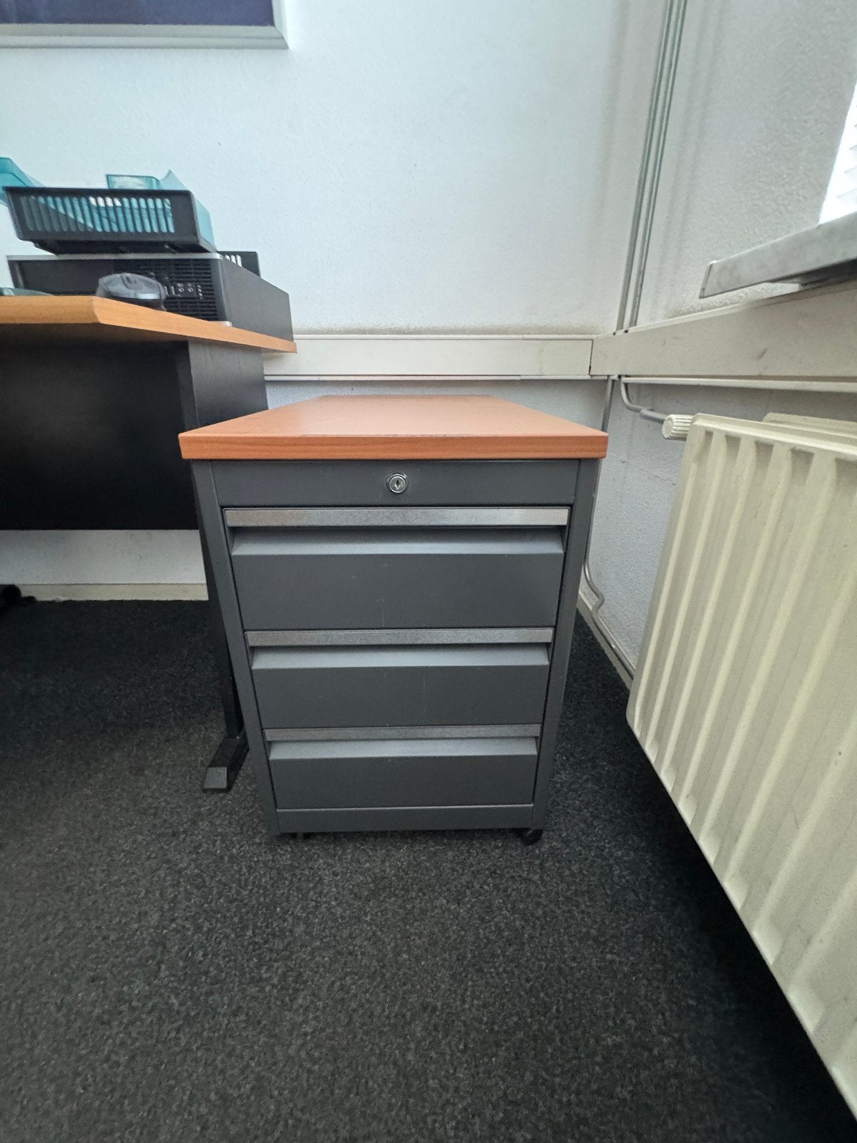 Bureau ladekast, Ophalen, 50 tot 100 cm, Zo goed als nieuw, Minder dan 100 cm
