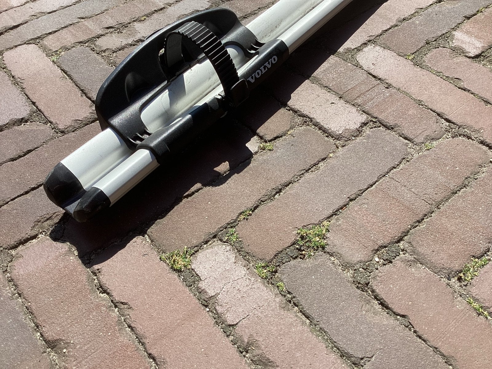Thule fietsendragers (BMW/Volvo) - 17 kg belastbaar, Ophalen, Gebruikt