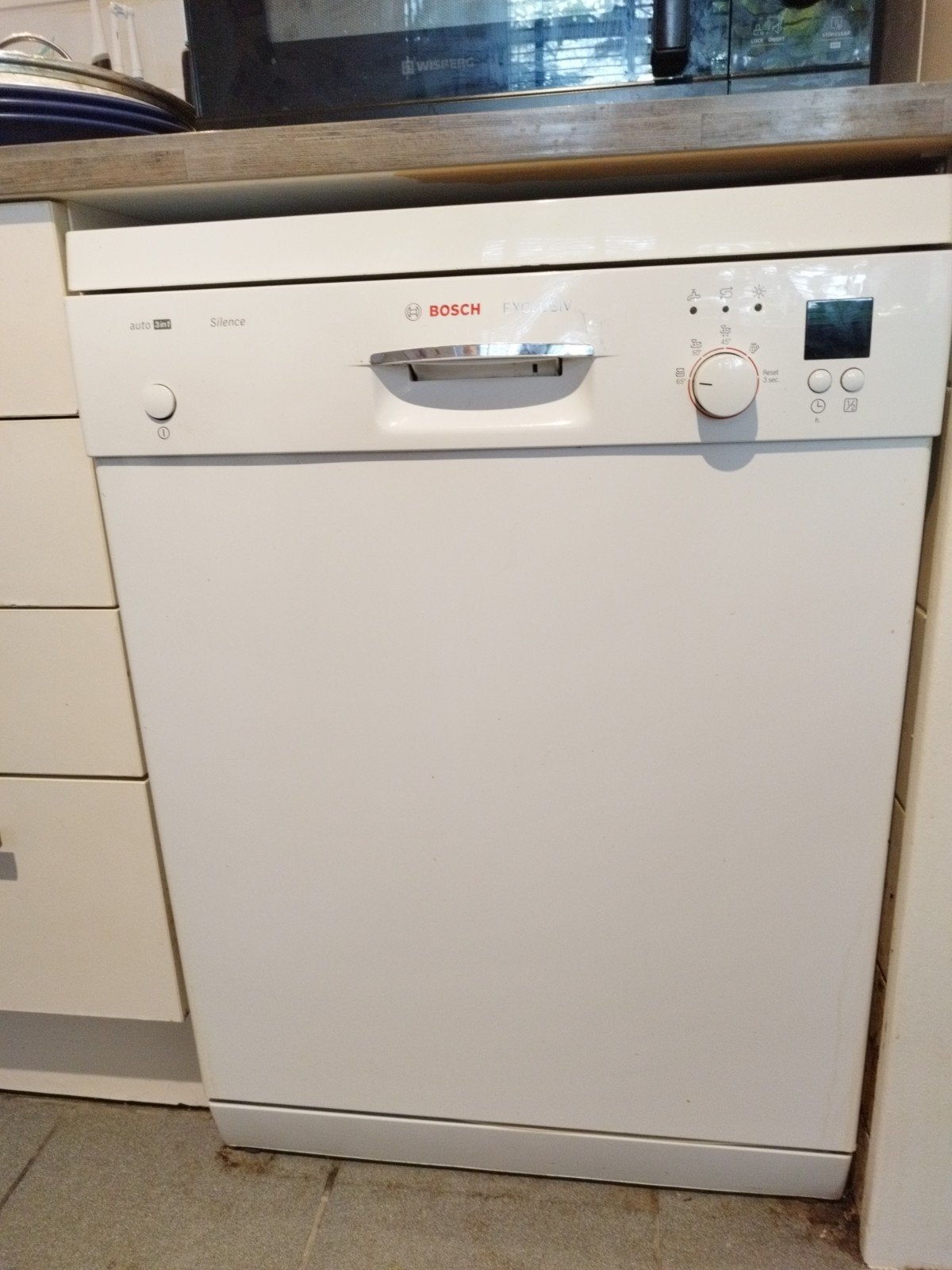 Bosch vaatwasser auto 3 in 1 silence vrijst model, Ophalen, Minder dan 85 cm