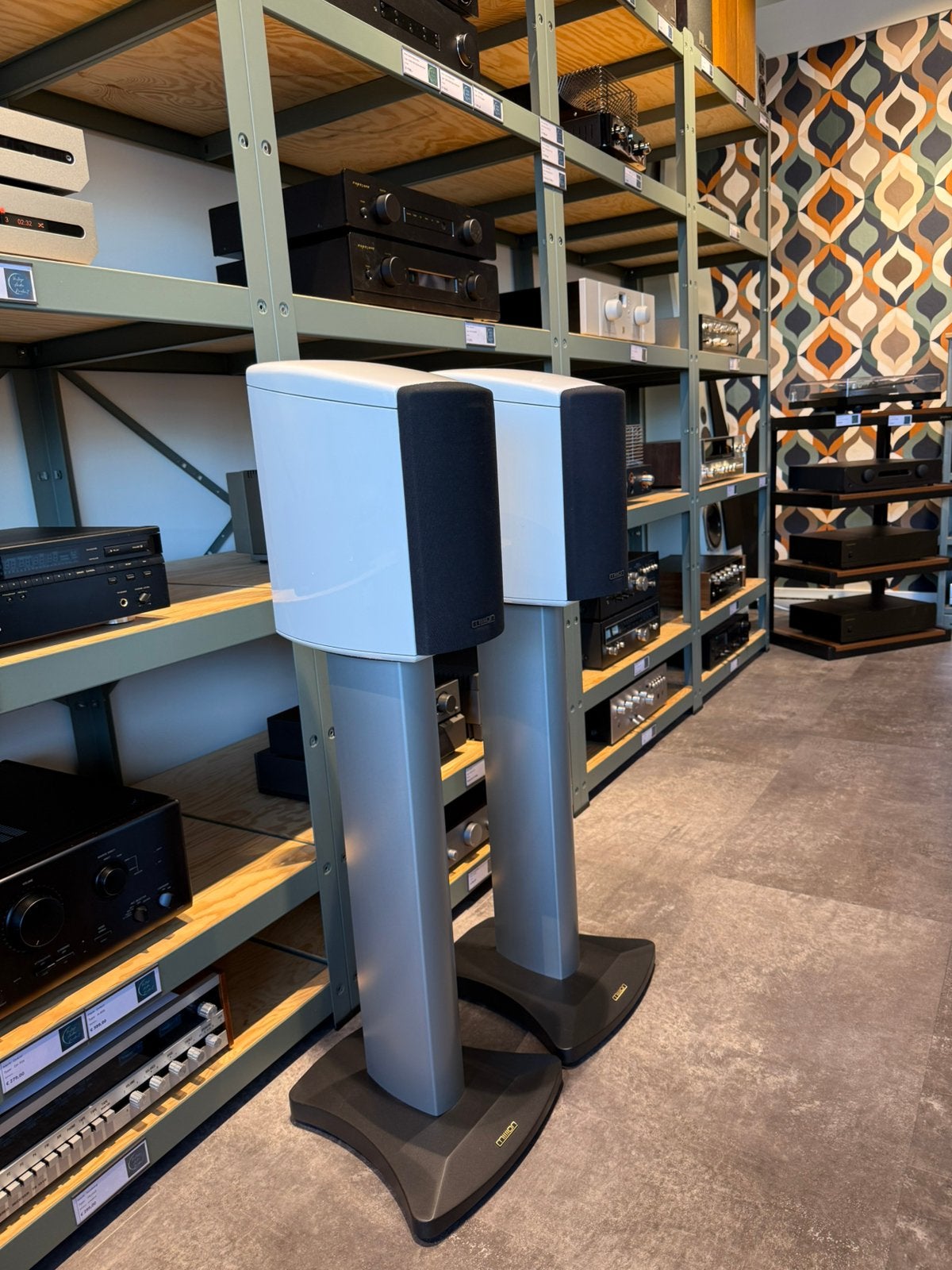 Mission e52, met stands, nieuwstaat, garantie, Ophalen, Contact@vintageaudiobreda.nl, Inclusief standaarden, Zo goed als nieuw