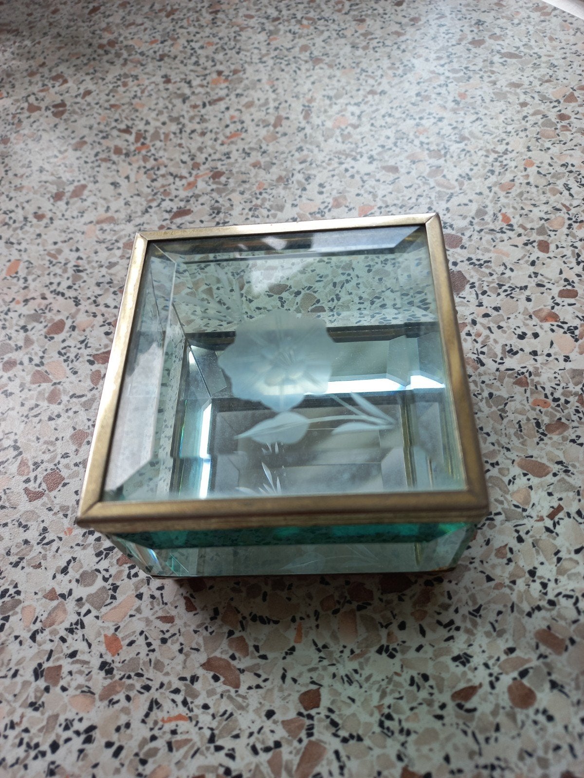 Glazen doosje., Antiek en Kunst, Antiek | Glas en Kristal, Ophalen