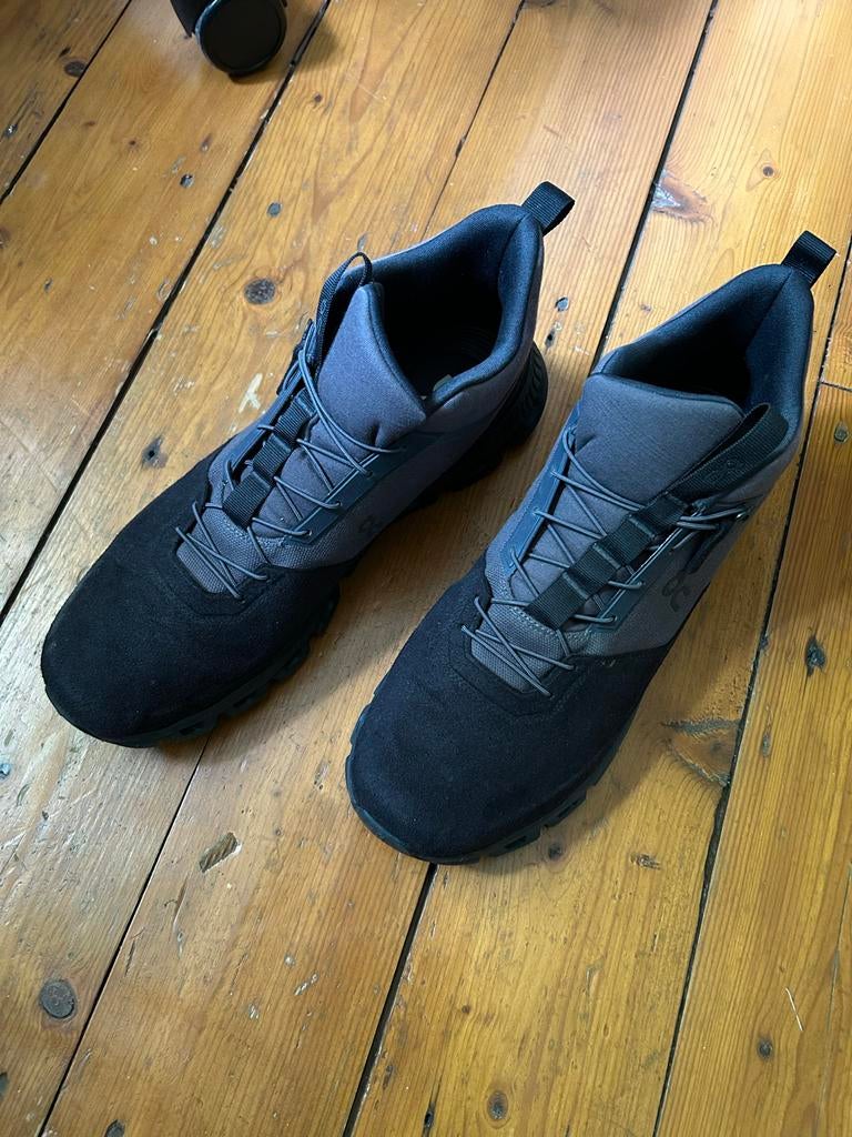 On Running halfhoge schoenen maat 49, z.g.a.n., Ophalen of Verzenden, Zo goed als nieuw, Zwart, Sportschoenen