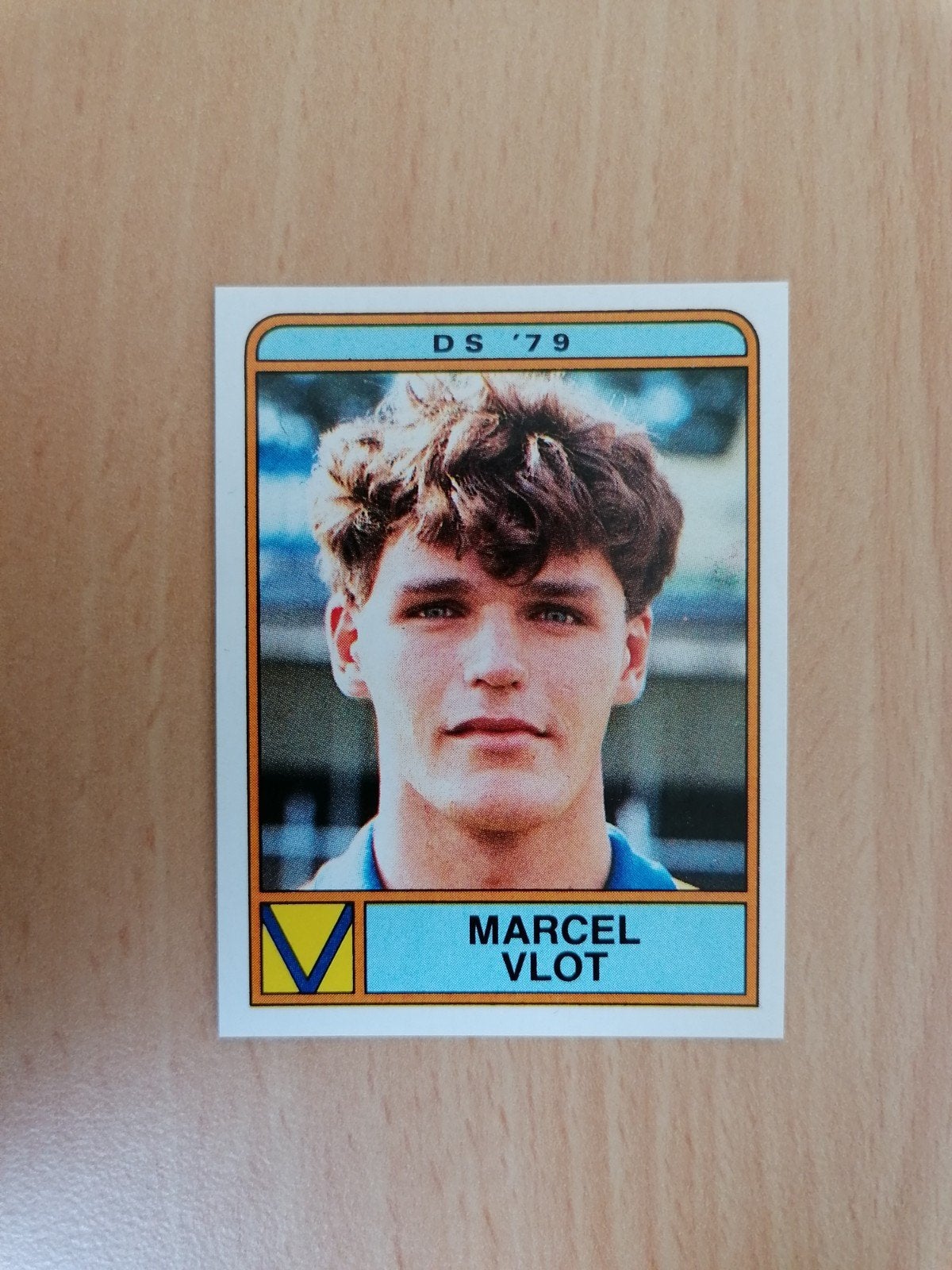 Panini Voetbal 84 #67 Marcel Vlot-DS'79., Ophalen of Verzenden, Zo goed als nieuw, Ajax, Poster, Plaatje of Sticker