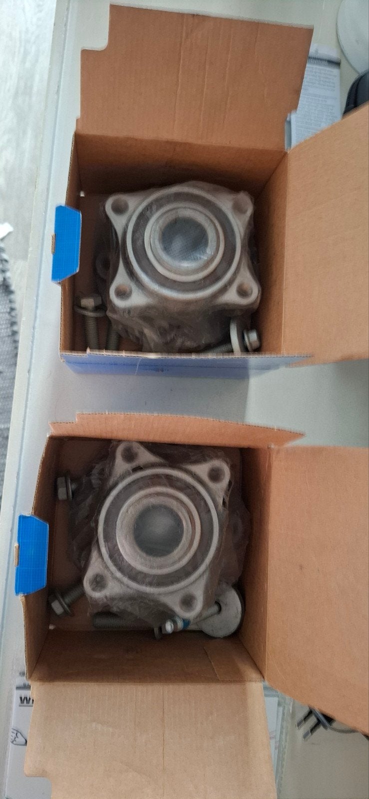 2x nieuwe wiellagerset Volvo XC70, Ophalen, Nieuw