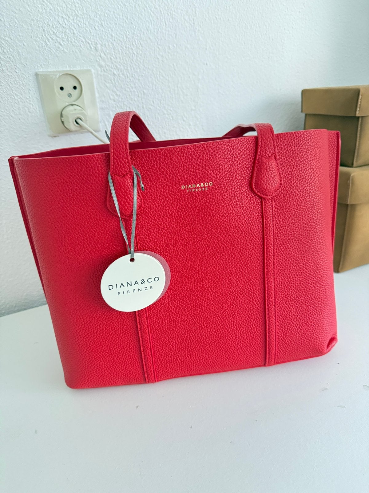 Nieuwe tas, Sieraden, Tassen en Uiterlijk, Tassen | Damestassen, Ophalen, Nieuw, Rood