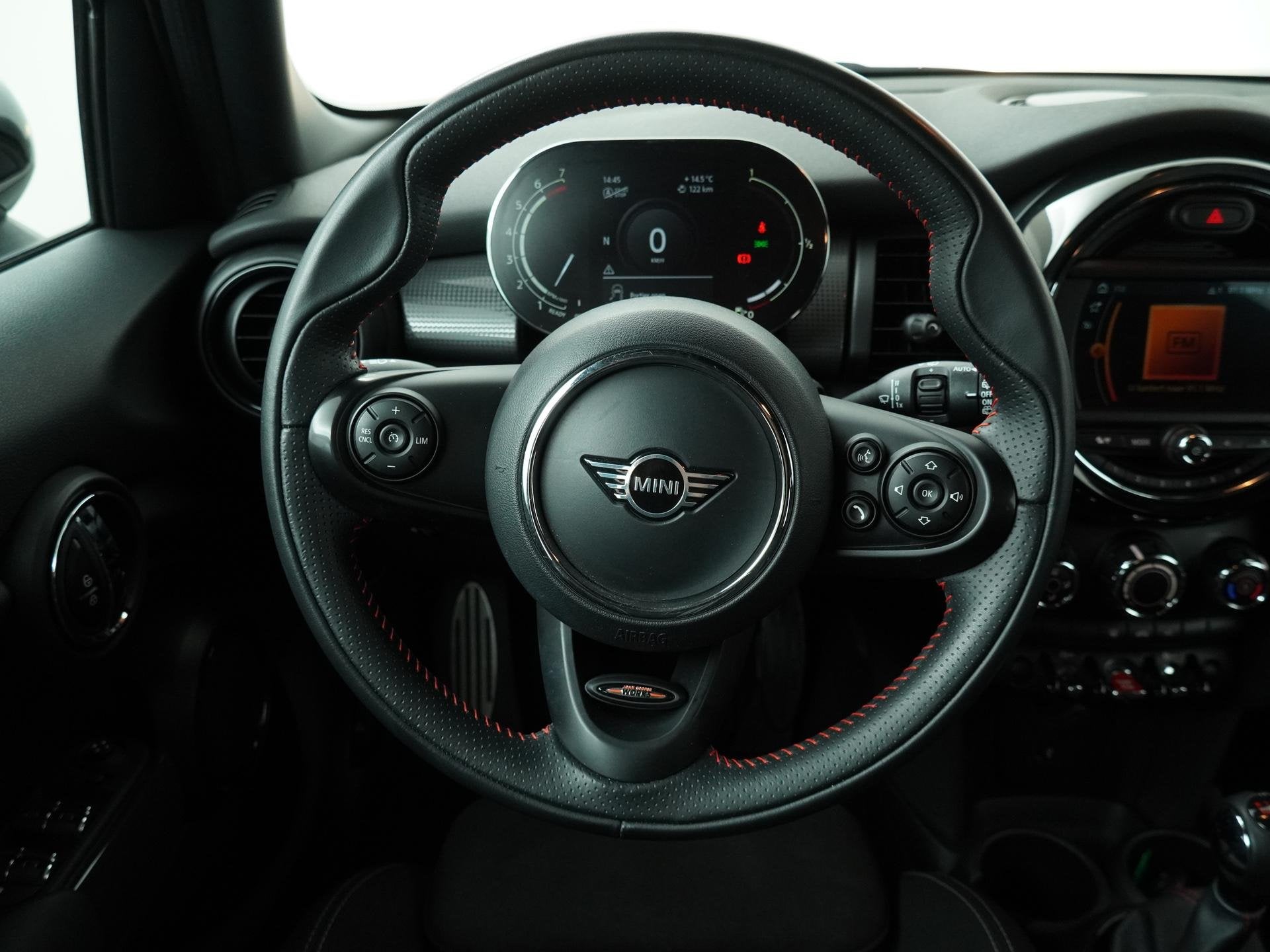 MINI 5-deurs Cooper Chili | JCW-trim | NAVI | CRUISE |, Auto's, Voorwielaandrijving, 1160 kg, 136 pk, Gebruikt