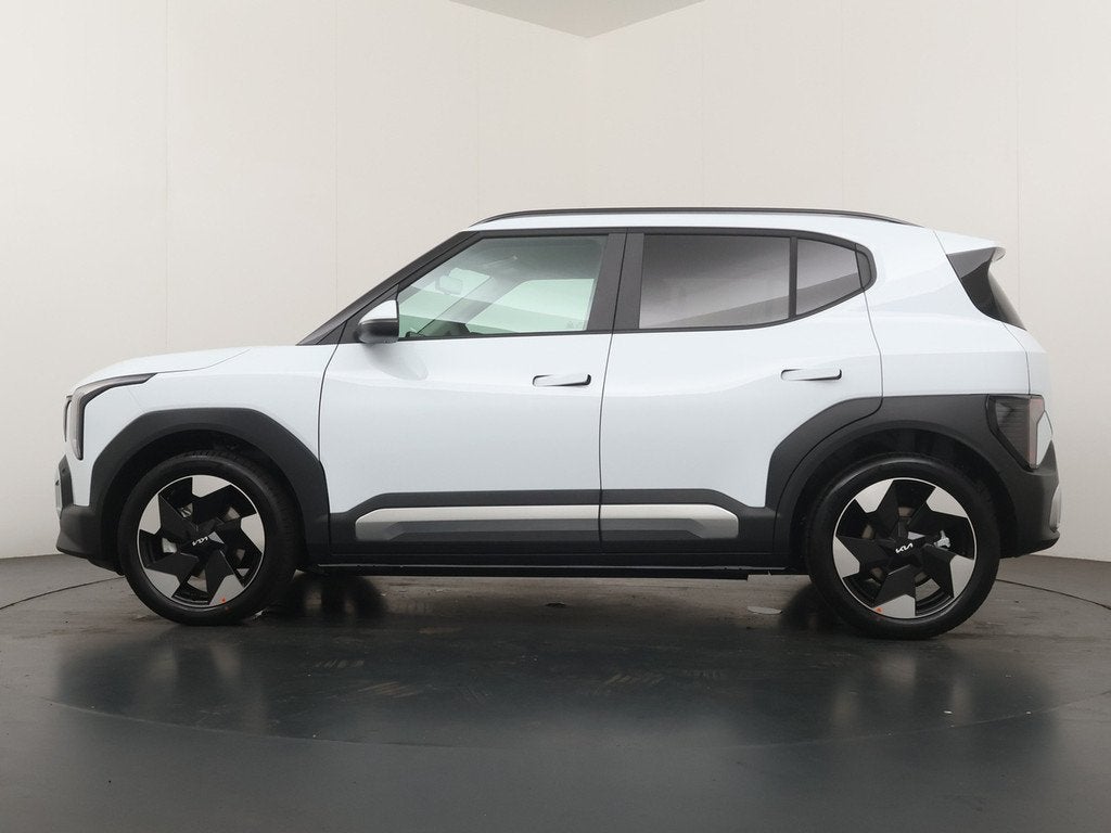Kia EV2 Plus 42.2 kWh - Stoel-/Stuurverwarming - Navigatie -, Auto's, Kia, Stof, Wit, 1545 kg, Elektrisch