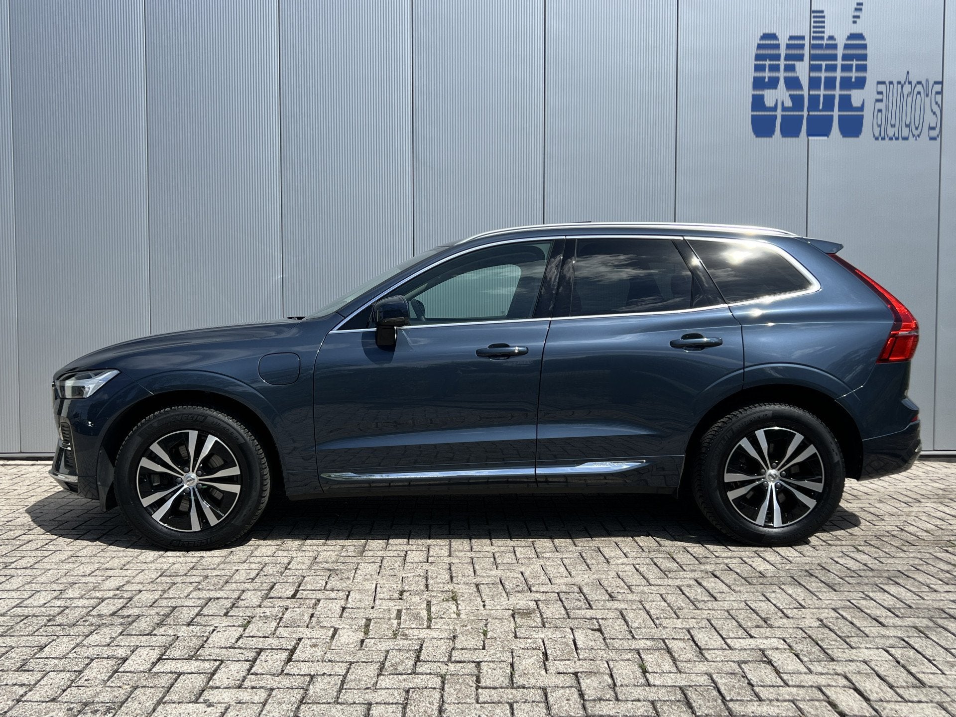 Volvo XC60 2.0 T6 350 pk Plug-in hybrid AWD Bright Long Rang, Auto's, Automaat, Gebruikt, 4 cilinders, Bedrijf