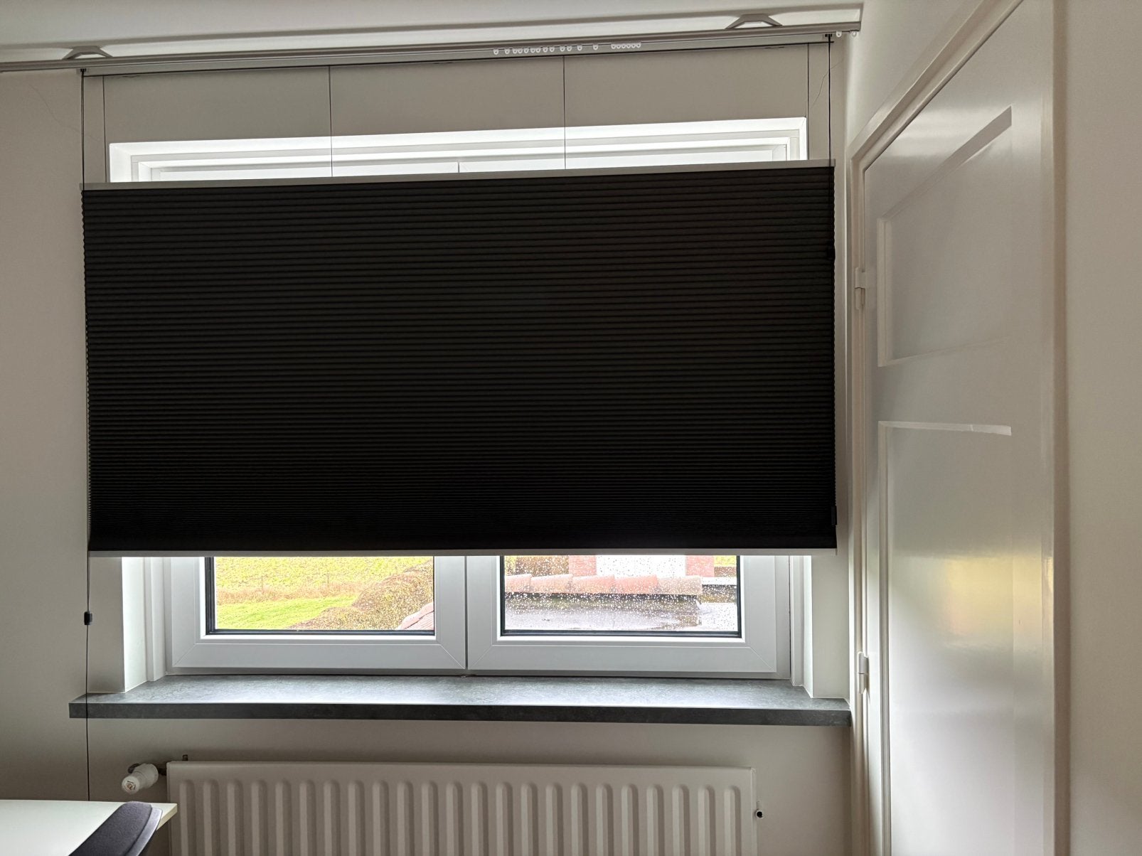 Plisségordijn antraciet 1250 x1490 nog nieuw in doos, Huis en Inrichting, Ophalen, Verduisterend, Zwart, 149 cm