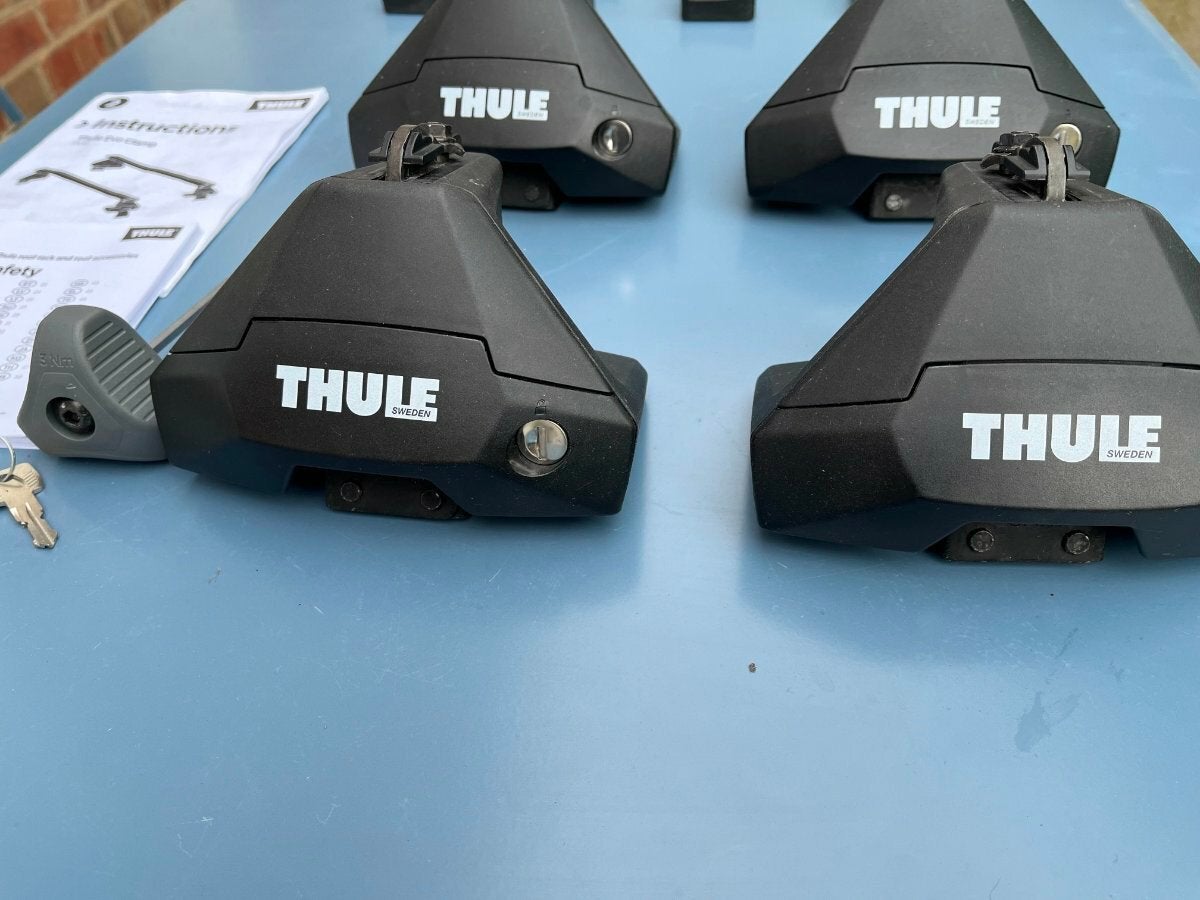 Thule voetenset 7105 evo clamp, Auto diversen, Ophalen of Verzenden, Zo goed als nieuw