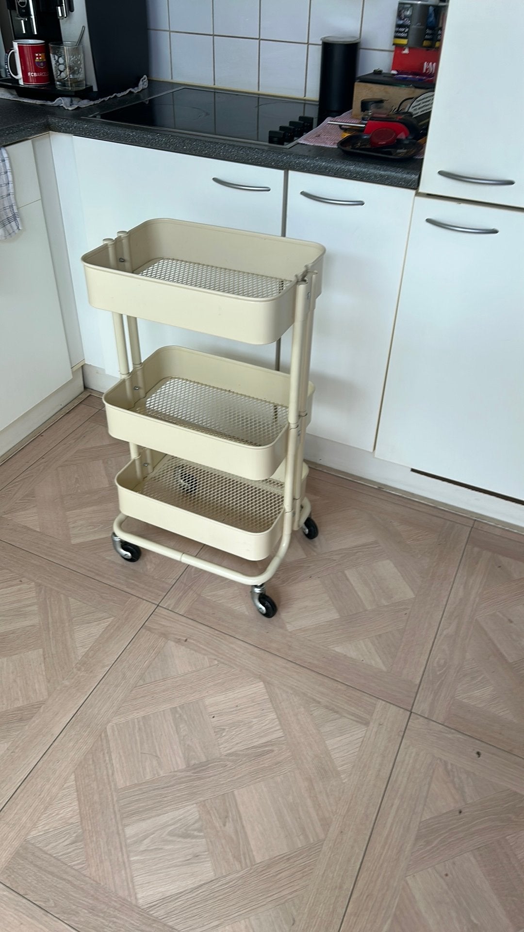 Râskog Ikea roltafel / opbergrek creme zgan 44x31x79 cm, Ophalen, 50 tot 100 cm, Zo goed als nieuw, Minder dan 100 cm