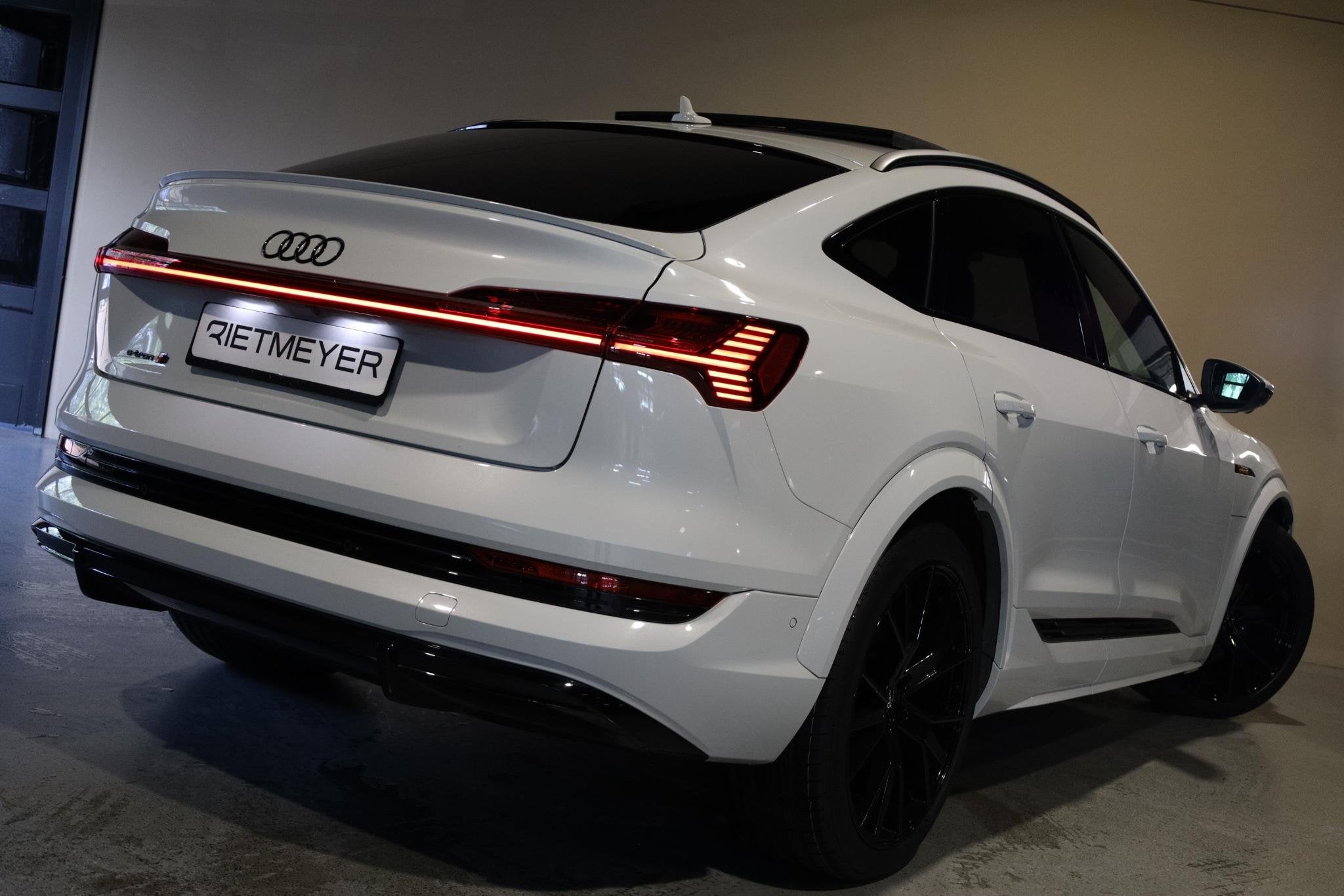 Audi e-tron S quattro 95 kWh 508 pk|Pano | Leder |360°camer, Auto's, Automaat, 234 pk, Wit, Leder