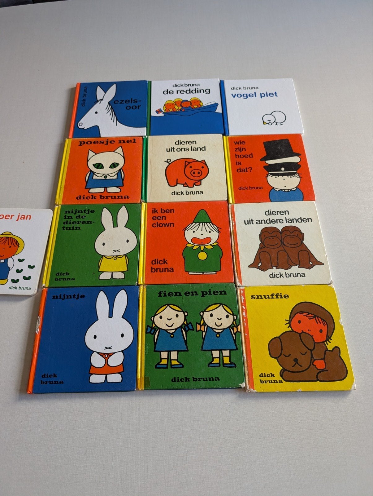 12 plus 1 dick bruna boekjes, Ophalen of Verzenden, Gelezen