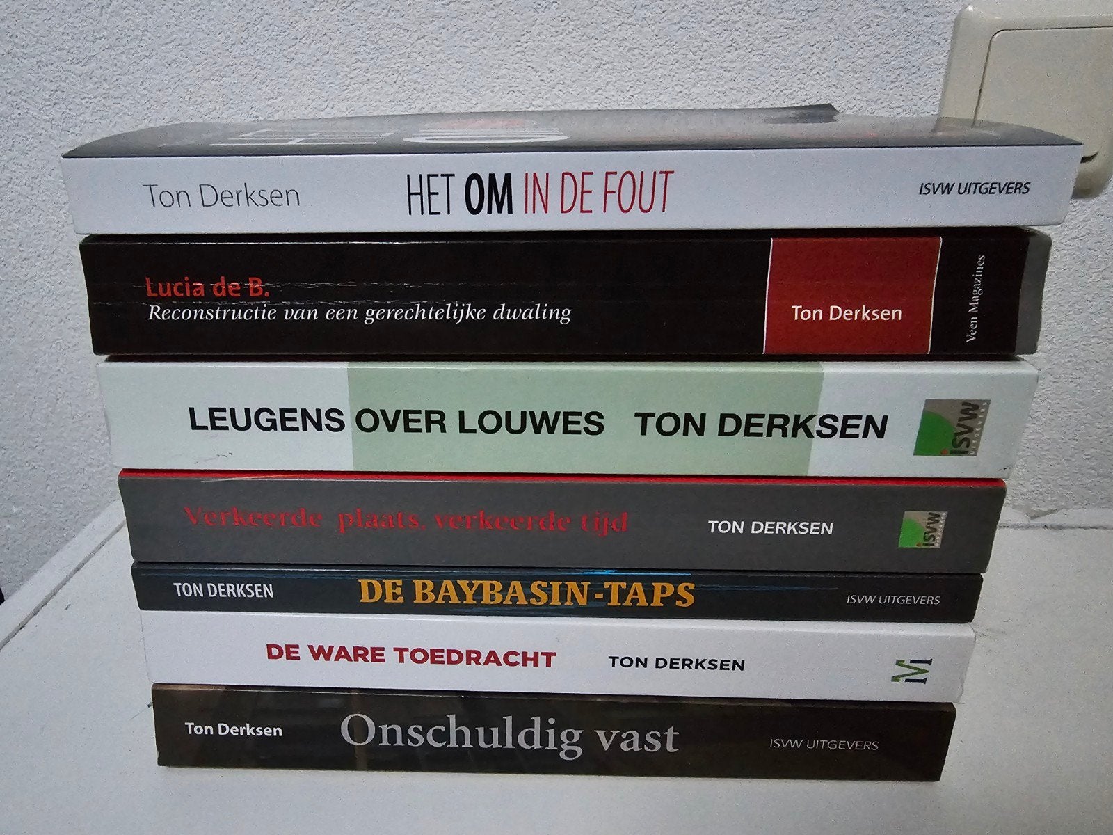 Boeken Ton Derksen: Misdaad, Justitie en Dwalingen (7 stuks), Boeken, Ophalen of Verzenden, Gelezen, Ton Derksen
