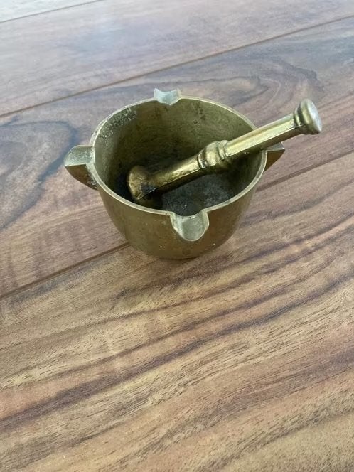Koperen asbak 10 cm breed 5,7 cm hoog, Ophalen, Koper