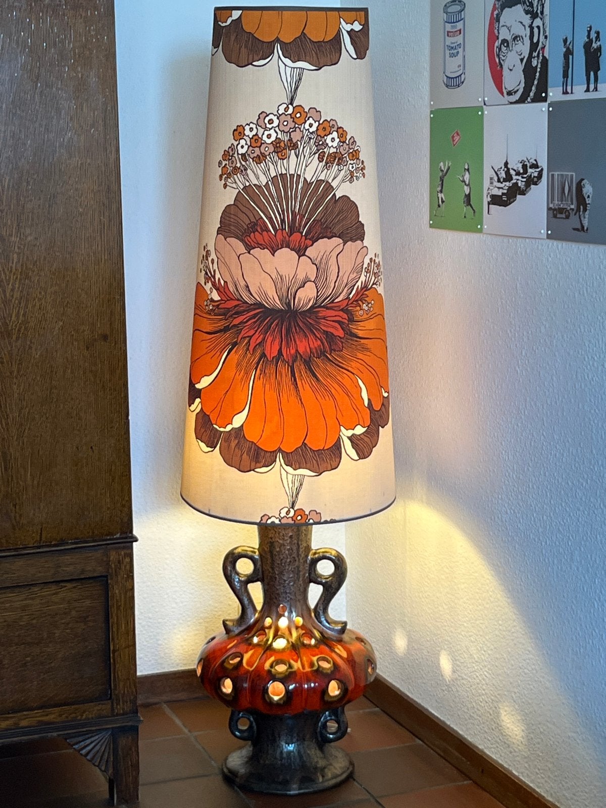 Vintage Vloerlamp met Oranje Bloemenprint en Keramische Voet, Huis en Inrichting, Lampen | Vloerlampen, Ophalen, Gebruikt, E27 (groot)