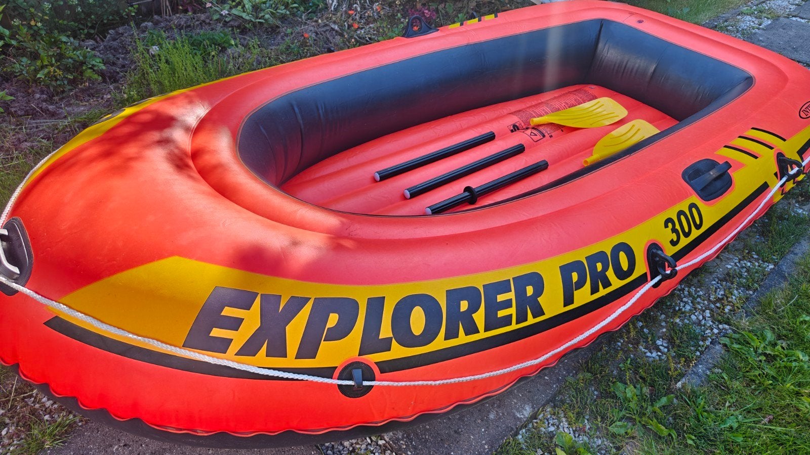 Opblaasbare boot explorer 300, Ophalen, Zo goed als nieuw
