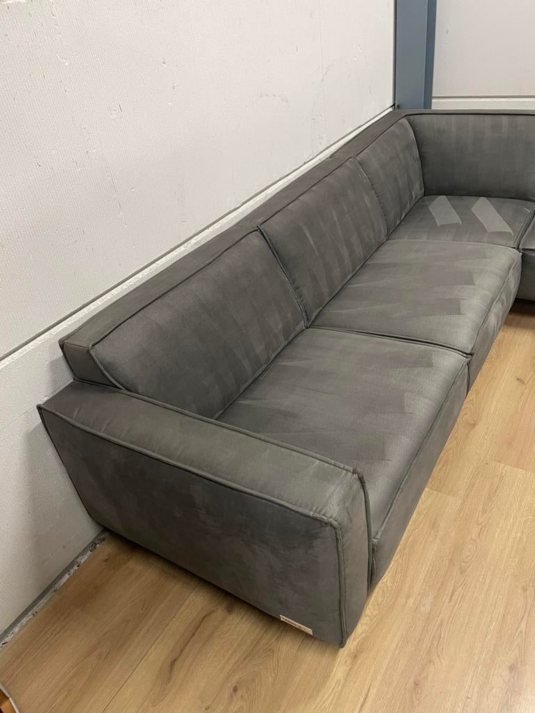 Mooie luxe suede atraciet grijze hoekbank - GEREINIGD!!!, Huis en Inrichting, Banken | Bankstellen, Ophalen, 250 tot 300 cm, Luxe