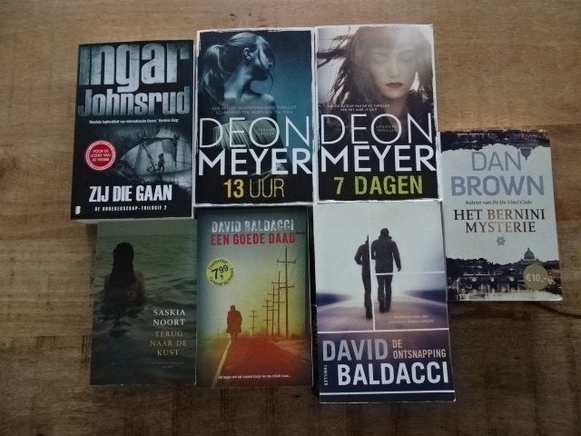 7 thrillers boekenpakket - Deon Meyer, David Baldacci e.a., Boeken, Thrillers, Ophalen of Verzenden, Zo goed als nieuw