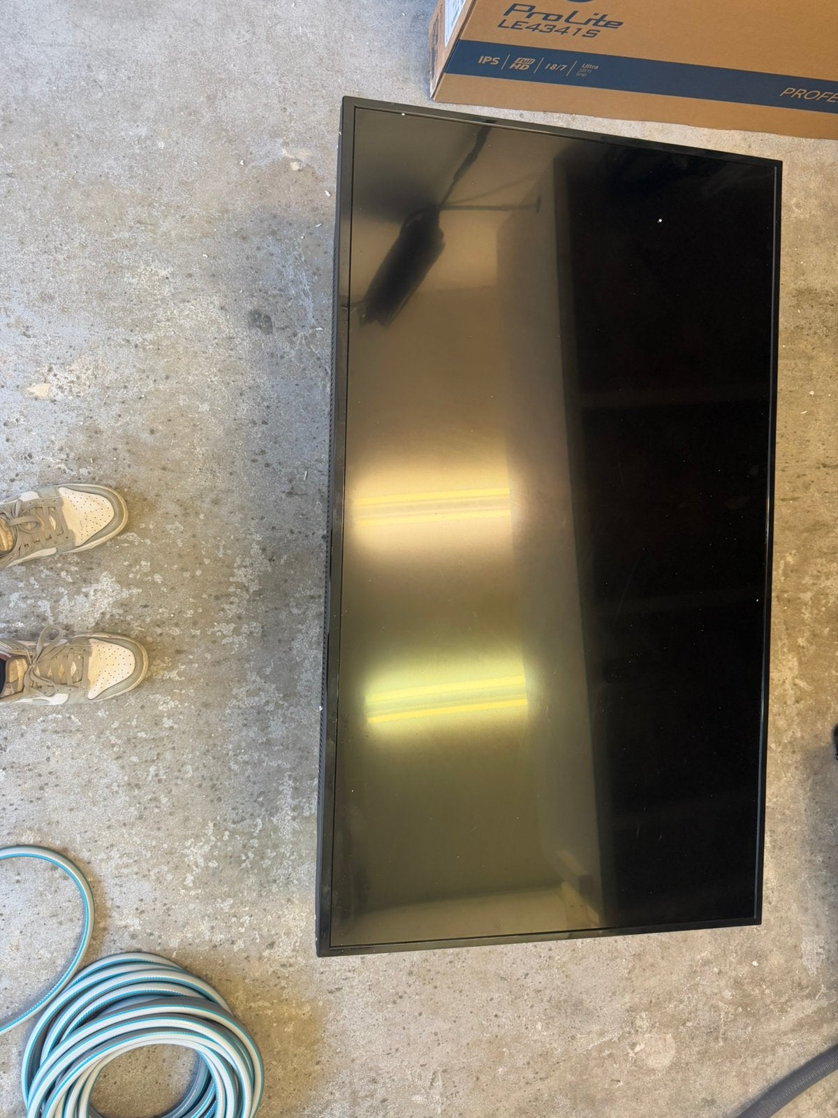 43inch phillips tv, Philips, 50 Hz, Ophalen of Verzenden, Zo goed als nieuw