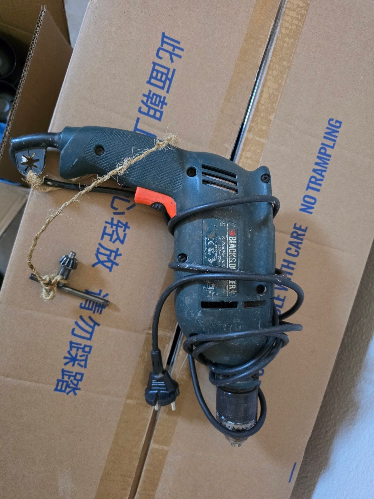 Black & Decker Boormachine KD350RE 520W - Gebruikt, Boormachine, Gebruikt, Ophalen of Verzenden, Klopboormechanisme